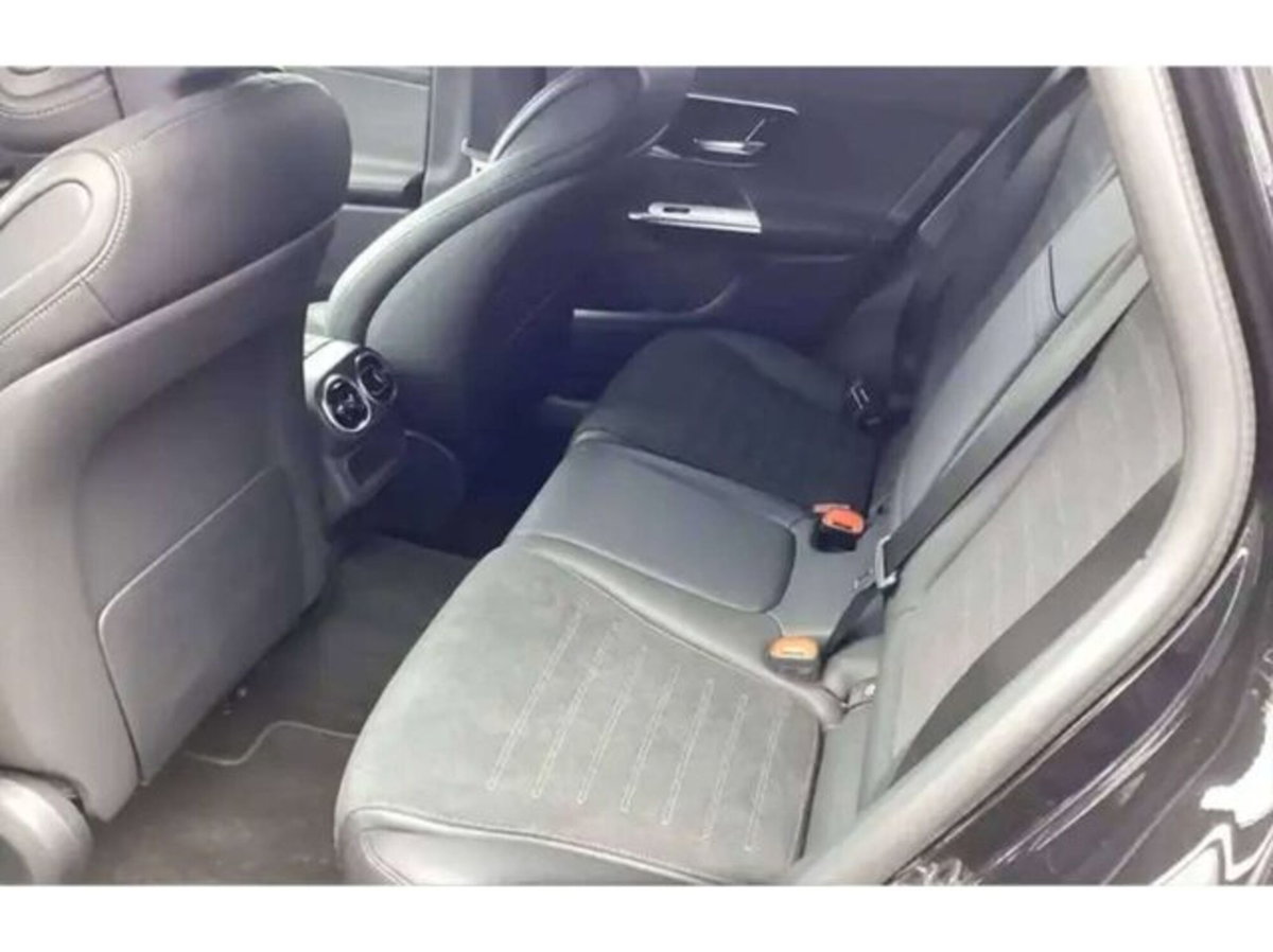 Mercedes-Benz GLC 220 d 4Matic Mild Hybrid AMG Premium Plus (13)