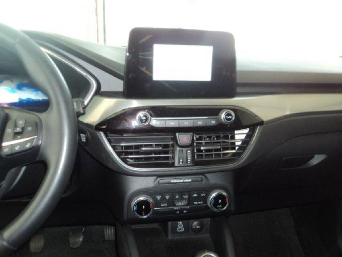 Ford Kuga 1.5 EcoBoost 150 CV 2WD Titanium X (6)
