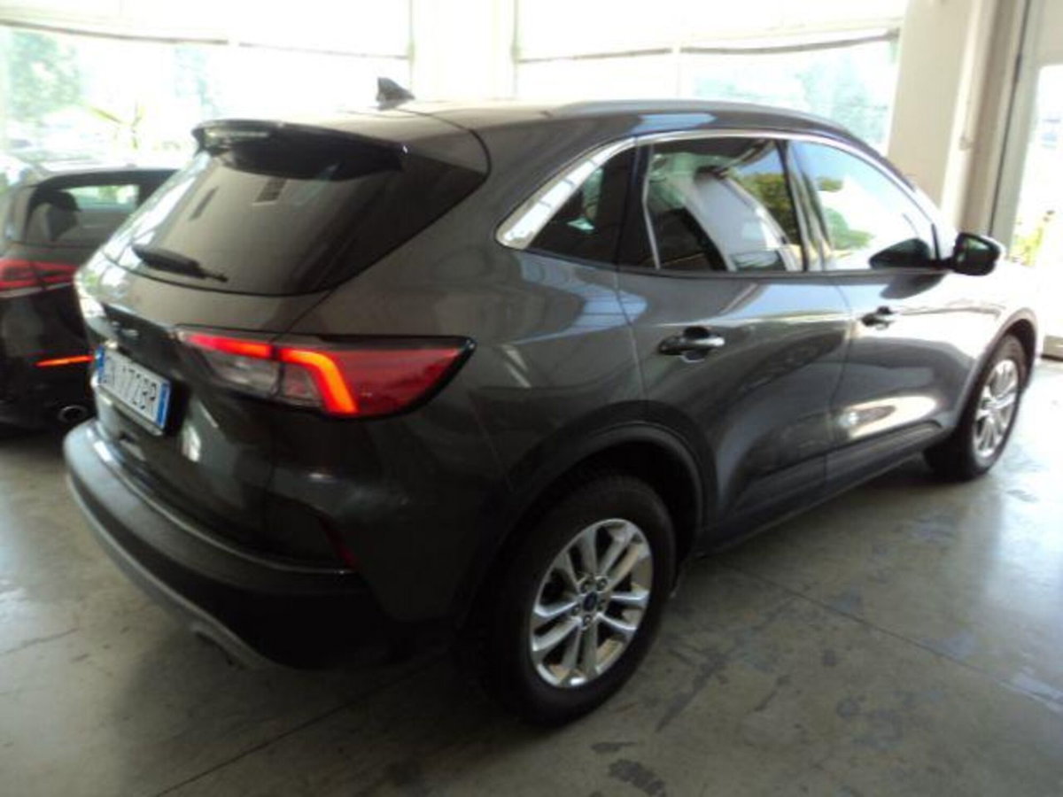Ford Kuga 1.5 EcoBoost 150 CV 2WD Titanium X (9)
