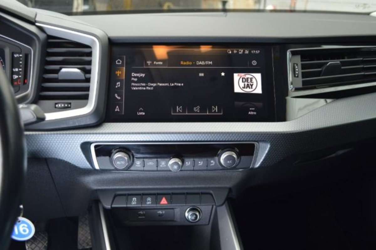 Audi A1 Sportback 25 TFSI S line edition (12)