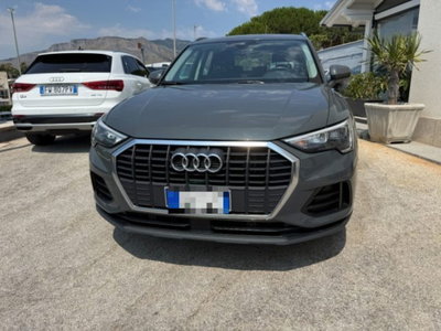 Audi Q3 35 TDI quattro S tronic Business (2)