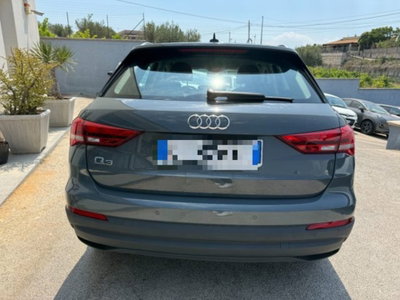 Audi Q3 35 TDI quattro S tronic Business (6)
