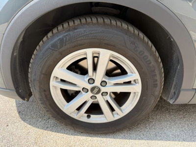 Audi Q3 35 TDI quattro S tronic Business (8)