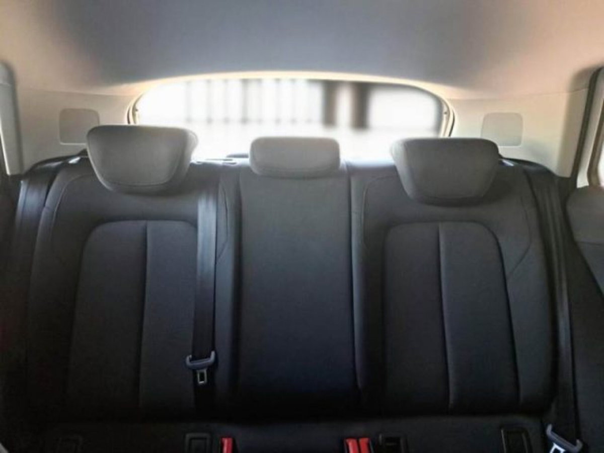 Audi Q2 Q2 30 TDI S tronic Business (13)
