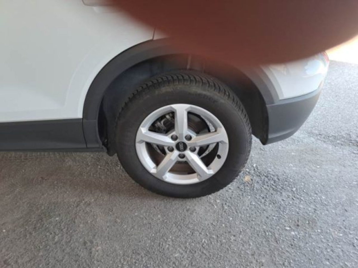 Audi Q2 Q2 30 TDI S tronic Business (17)