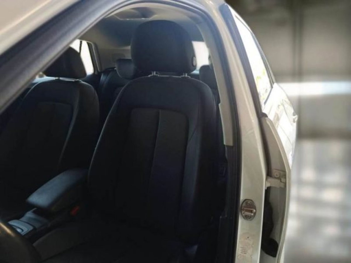 Audi Q2 Q2 30 TDI S tronic Business (9)