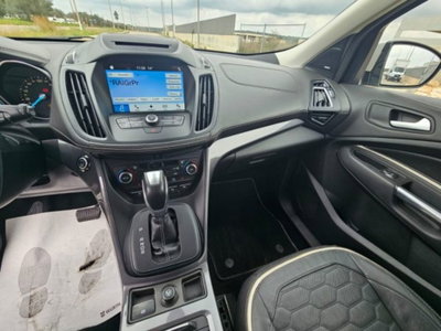 Ford Kuga 2.0 TDCI 180 CV S&S 4WD Powershift Vignale (18)
