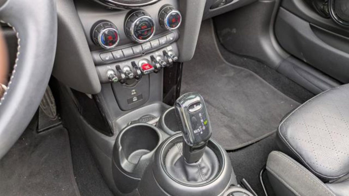 MINI Mini Cabrio 2.0 John Cooper Works Cabrio (14)