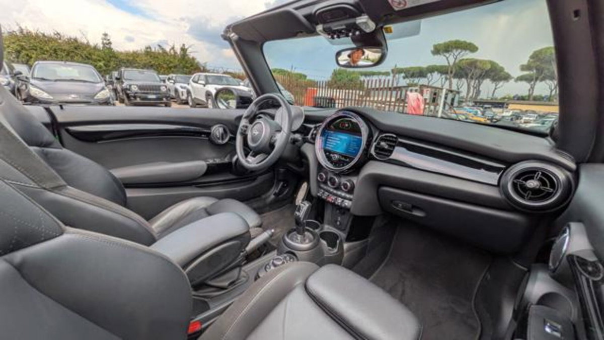 MINI Mini Cabrio 2.0 John Cooper Works Cabrio (17)