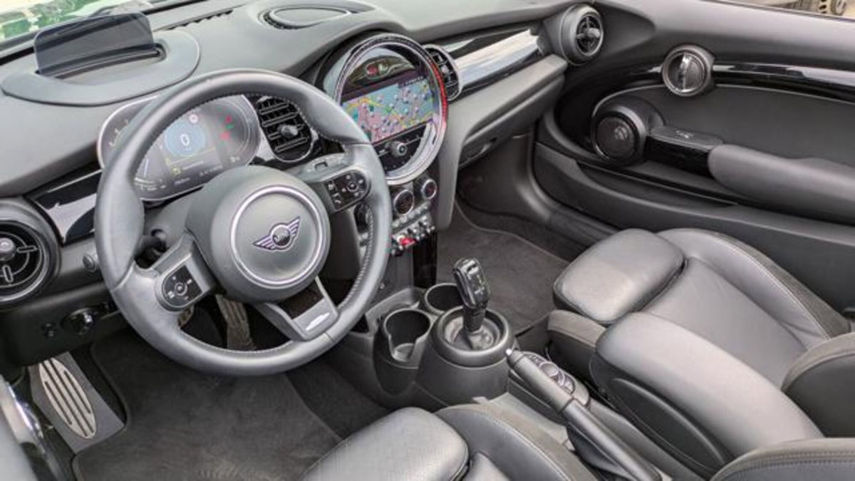 MINI Mini Cabrio 2.0 John Cooper Works Cabrio (9)