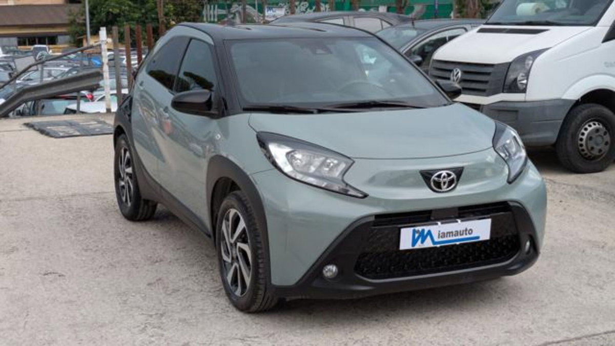 Toyota Aygo X 1.0 Trend 72cv (4)
