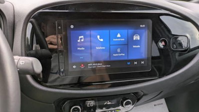 Toyota Aygo X 1.0 Trend 72cv (10)