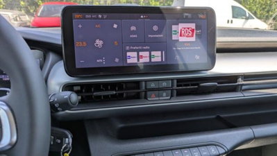 Jeep Avenger 1.2 turbo e-hybrid mhev Altitude fwd 110cv edct6 (13)