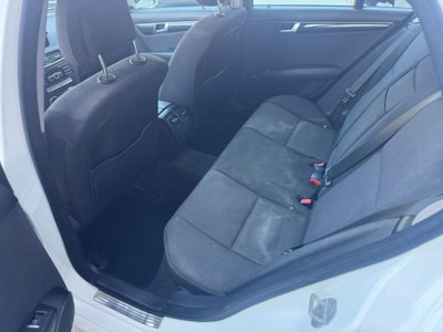 Mercedes-Benz Classe C Station Wagon 200 CDI Avantgarde (7)