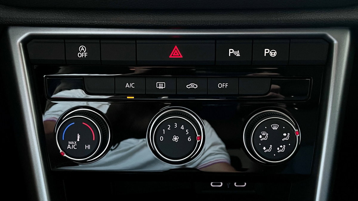Volkswagen T-Roc 2.0 tdi Life 150cv dsg (19)
