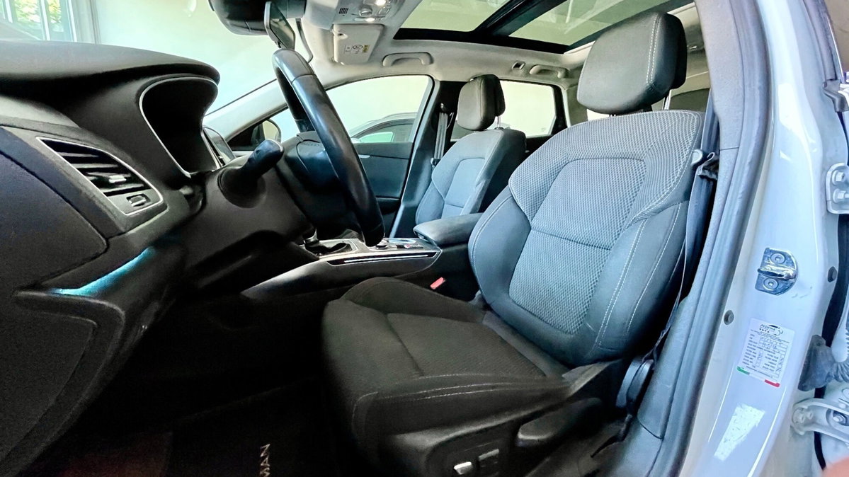 Renault Talisman SporTour dCi 160 CV EDC Business (9)
