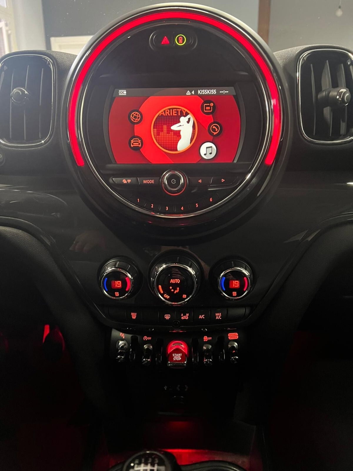 MINI Mini Countryman 2.0 Cooper D Essential Countryman (15)