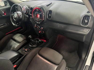 MINI Mini Countryman 2.0 Cooper D Essential Countryman (16)