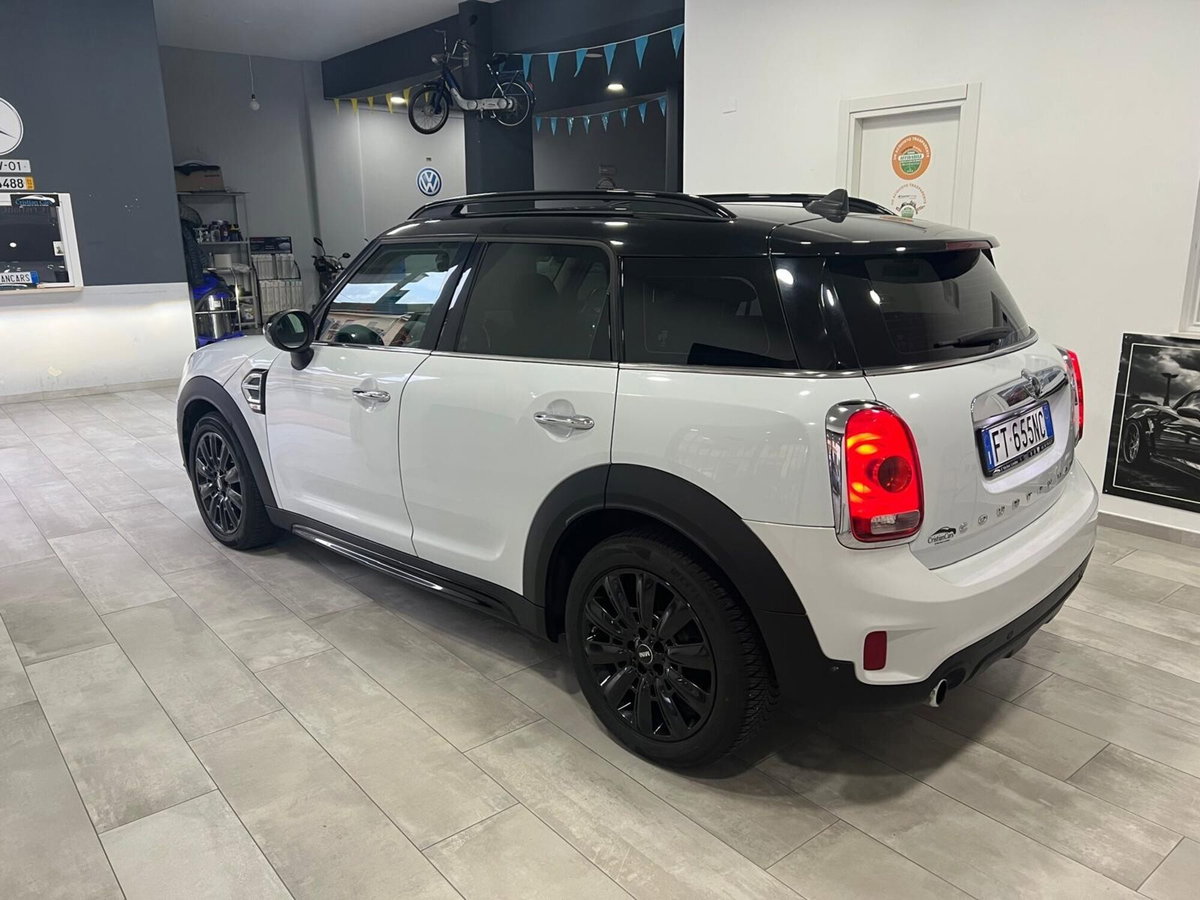 MINI Mini Countryman 2.0 Cooper D Essential Countryman (6)