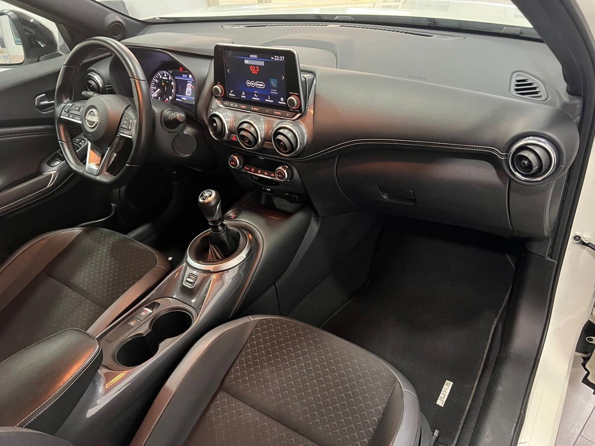 Nissan Juke 1.0 dig-t N-Connecta 114cv (14)