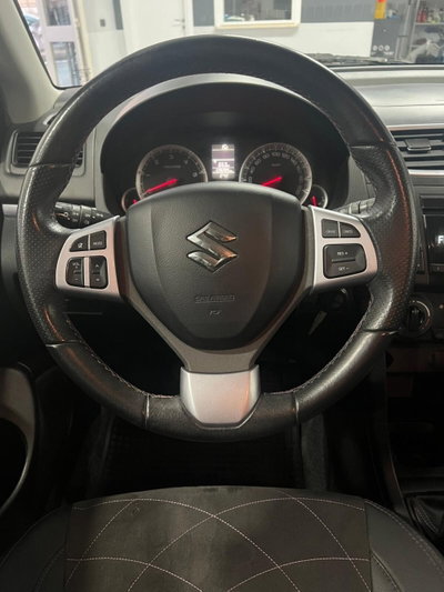 Suzuki Swift 1.3 DDiS 5 porte B-Cool (17)