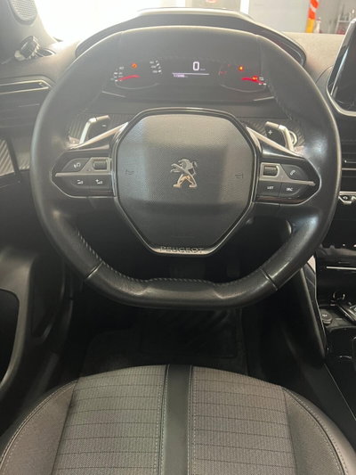 Peugeot 2008 BlueHDi 130 S&S EAT8 GT Pack (20)