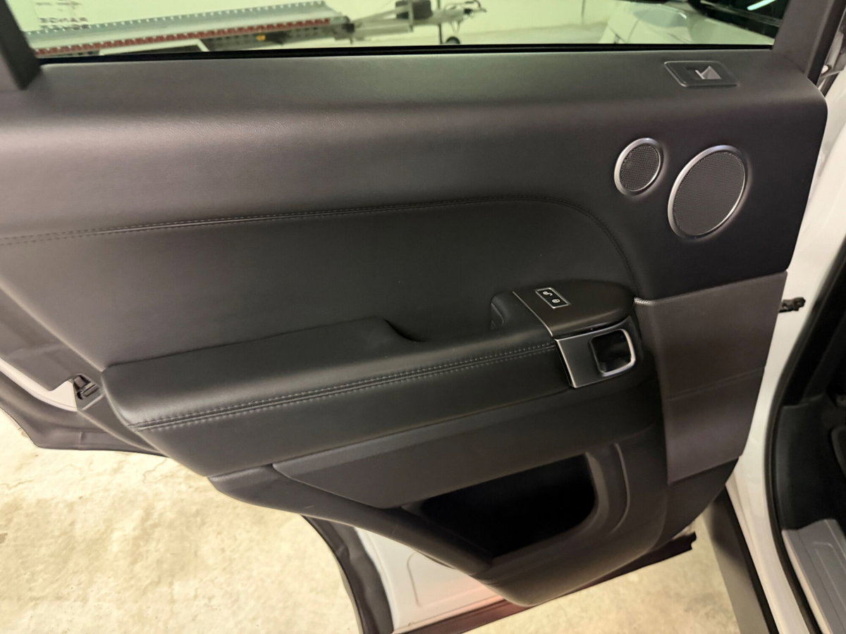 Land Rover Range Rover Sport 3.0 TDV6 HSE Dynamic (17)