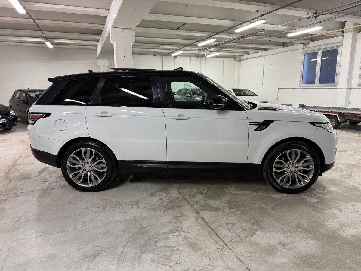 Land Rover Range Rover Sport 3.0 TDV6 HSE Dynamic (2)
