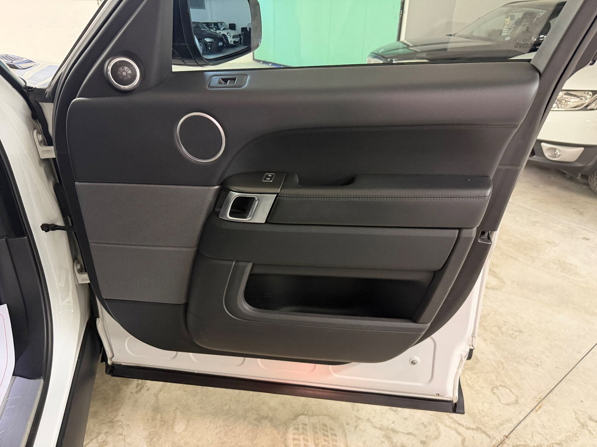 Land Rover Range Rover Sport 3.0 TDV6 HSE Dynamic (20)