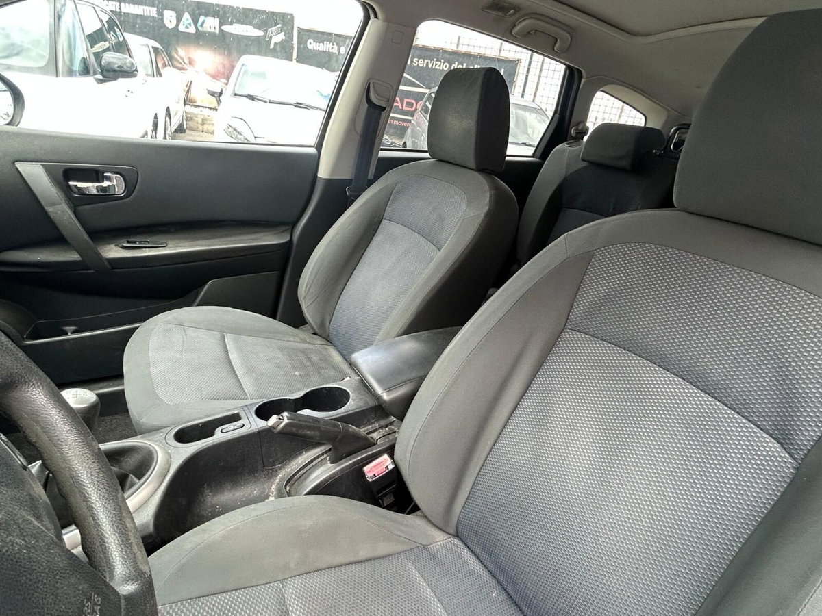 Nissan Qashqai 1.5 dCi DPF Tekna (13)