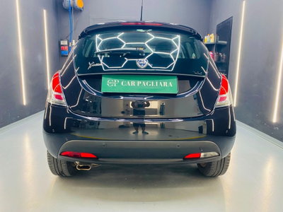 Lancia Ypsilon 1.2 69 CV 5 porte Platinum (5)