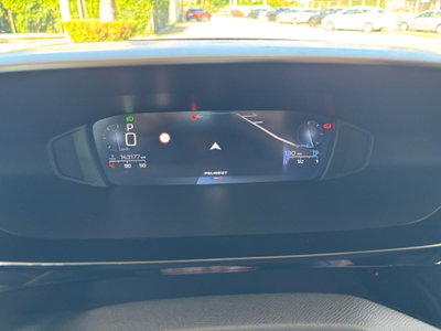 Peugeot 308 BlueHDi 130 S&S EAT8 Allure Pack (13)