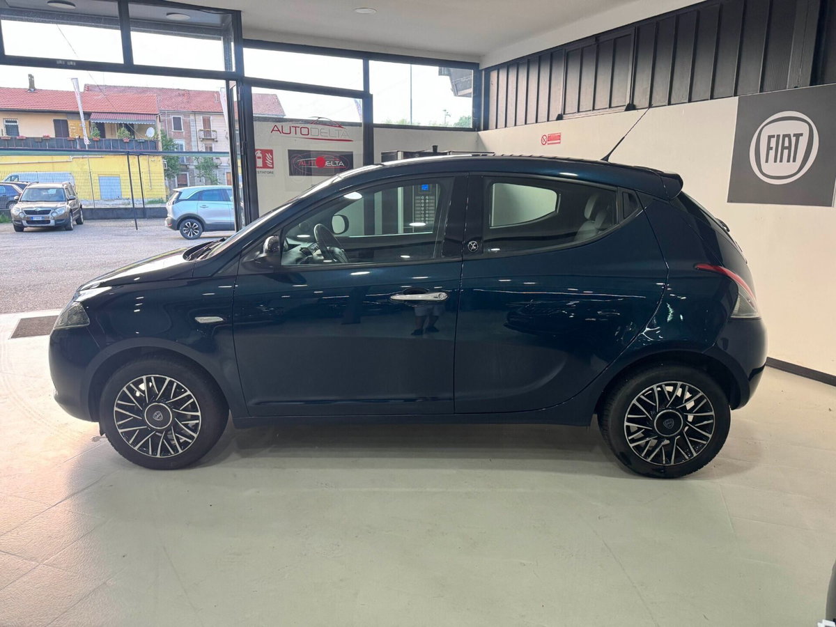 Lancia Ypsilon 1.2 69 CV 5 porte Elle (4)