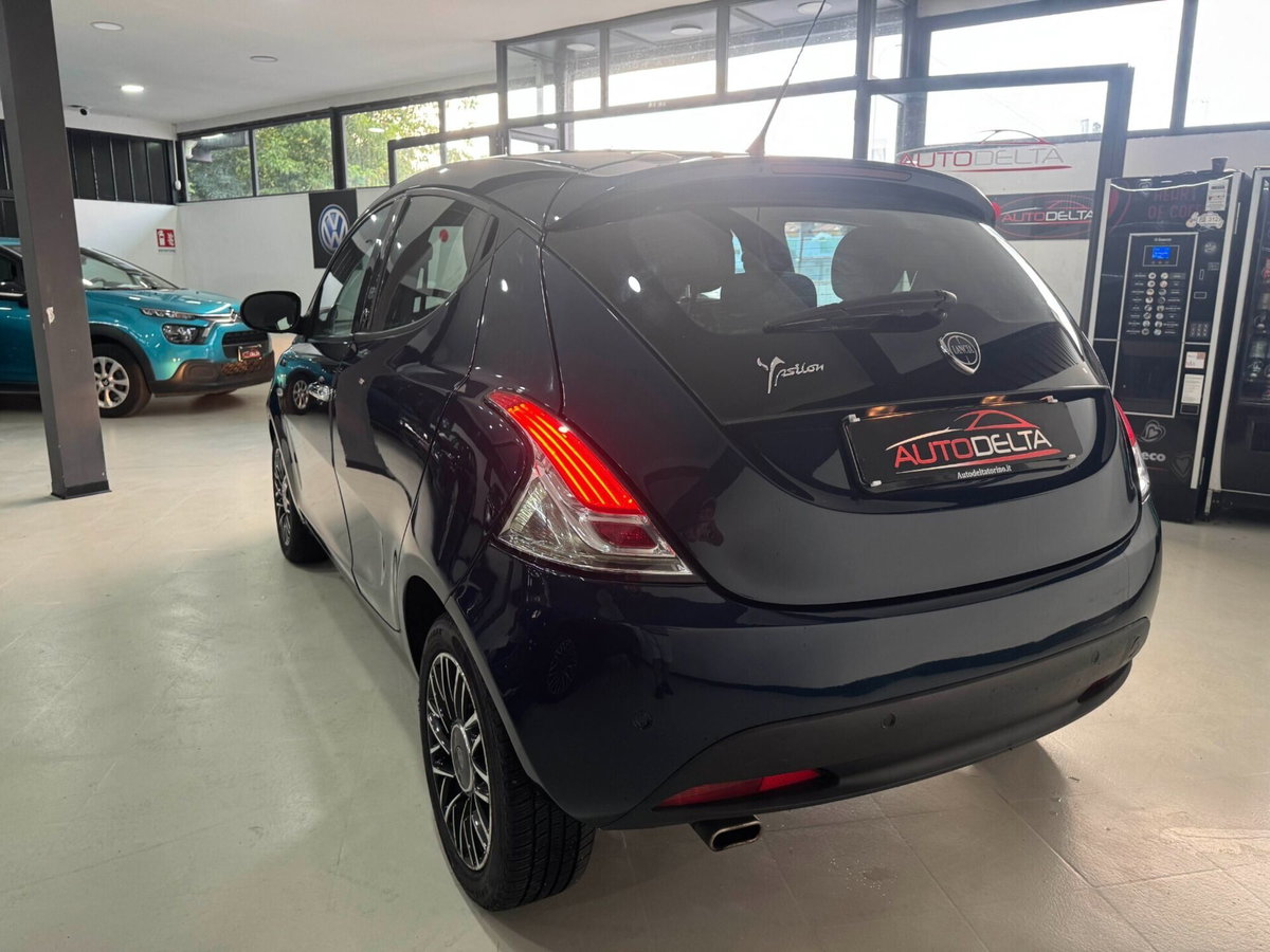 Lancia Ypsilon 1.2 69 CV 5 porte Elle (7)