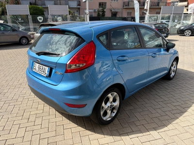Ford Fiesta Ikon 1.2 82CV 3 porte (4)