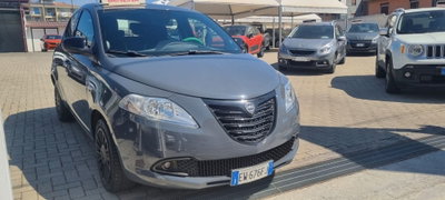 Lancia Ypsilon 1.2 69 CV 5 porte GPL Ecochic Gold (2)