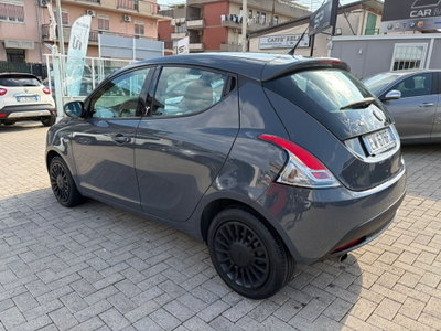 Lancia Ypsilon 1.2 69 CV 5 porte GPL Ecochic Gold (4)