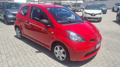 Toyota Aygo 1.0 12V VVT-i 3 porte Now (2)