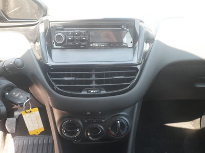 Peugeot 208 75 5 porte Van (10)