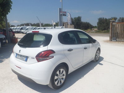 Peugeot 208 75 5 porte Van (4)