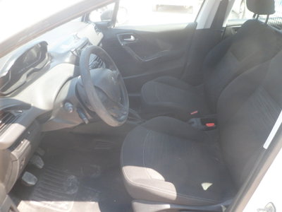 Peugeot 208 75 5 porte Van (9)