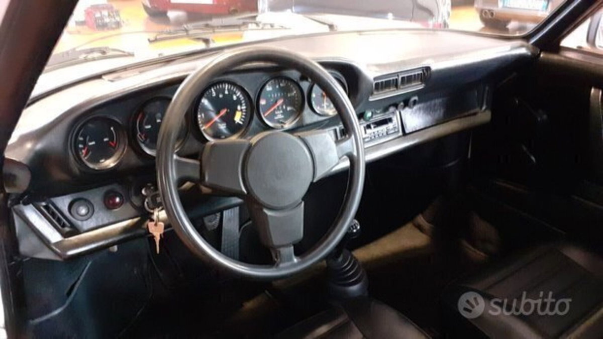 Porsche 911 Cabrio SC 3.0 Targa (10)