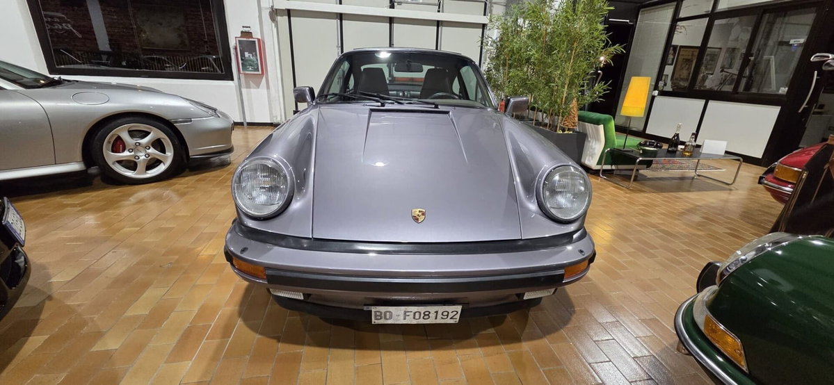 Porsche 911 Coupé Carrera 3.2 (4)