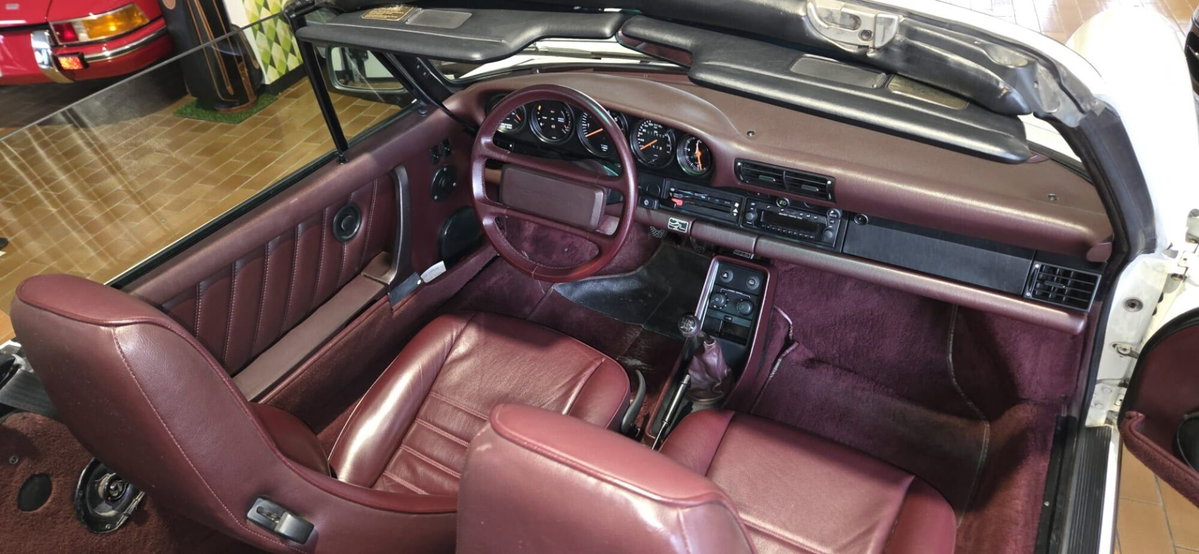Porsche 911 Cabrio Carrera 3.2 (10)