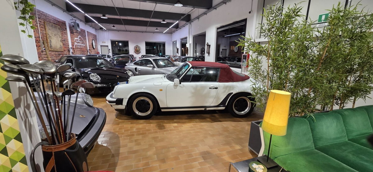 Porsche 911 Cabrio Carrera 3.2 (3)