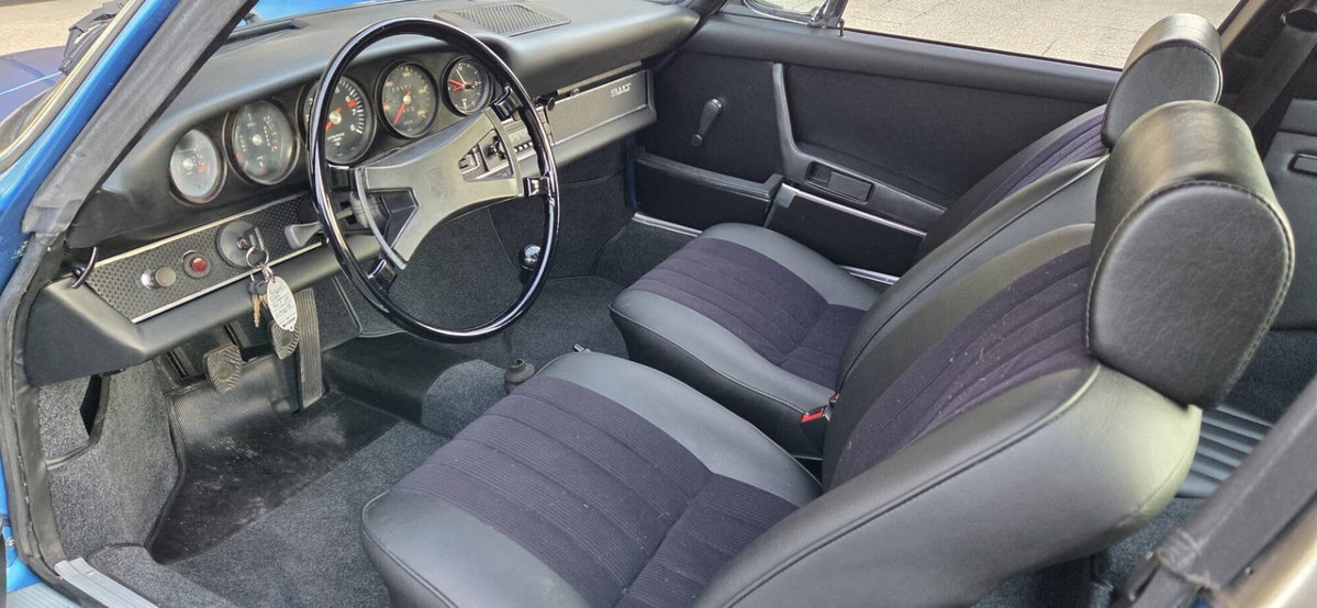 Porsche 911 Cabrio Targa 3.0 4 50Y Porsche Design (12)