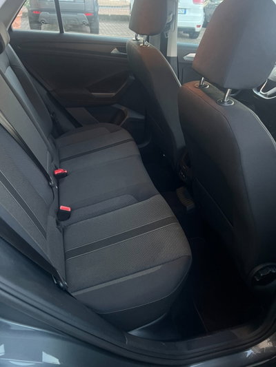 Volkswagen T-Roc 1.0 TSI Style BlueMotion Technology (11)
