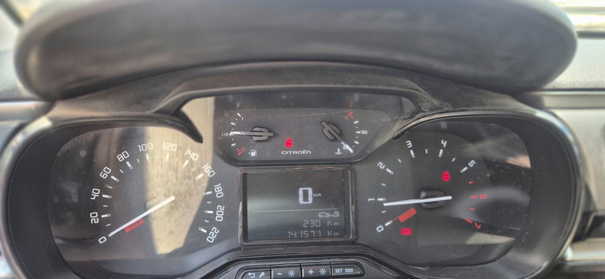 Citroen C3 PureTech 82 GPL Shine (11)