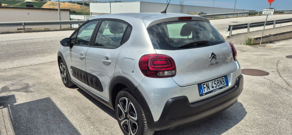 Citroen C3 PureTech 82 GPL Shine (3)