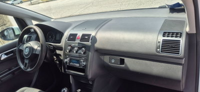 Volkswagen Touran 1.4 TSI Comfortline EcoFuel (7)